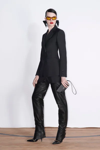 Look 12